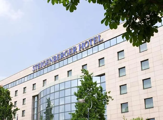 Dortmund Hotel mit Pool: Genießen Sie erholsame Tage in der Ruhrgebietsstadt