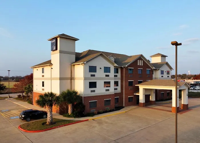 Top Hotels Near Franklin TX