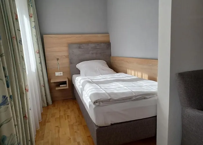 Hplus Hotel Brühl